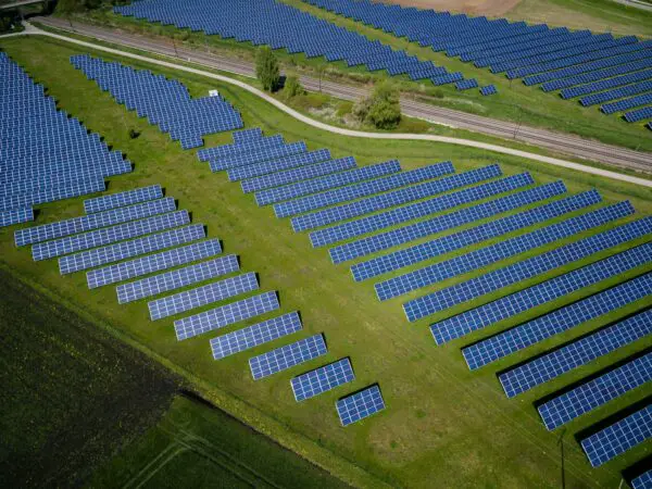Solar Farm 101: All You Need to Know – Solair World